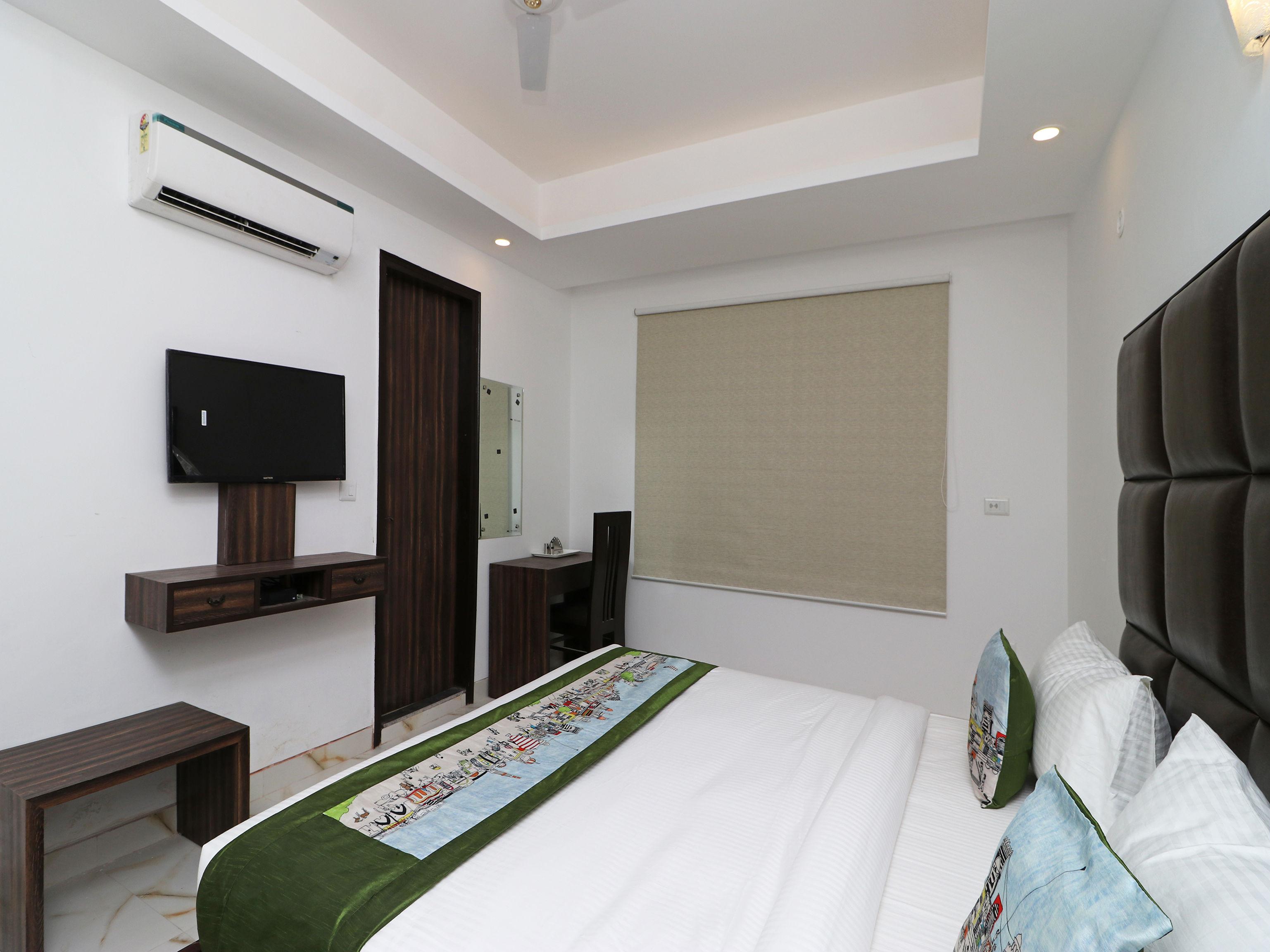 Hotel O Aamara New Delhi Exteriör bild