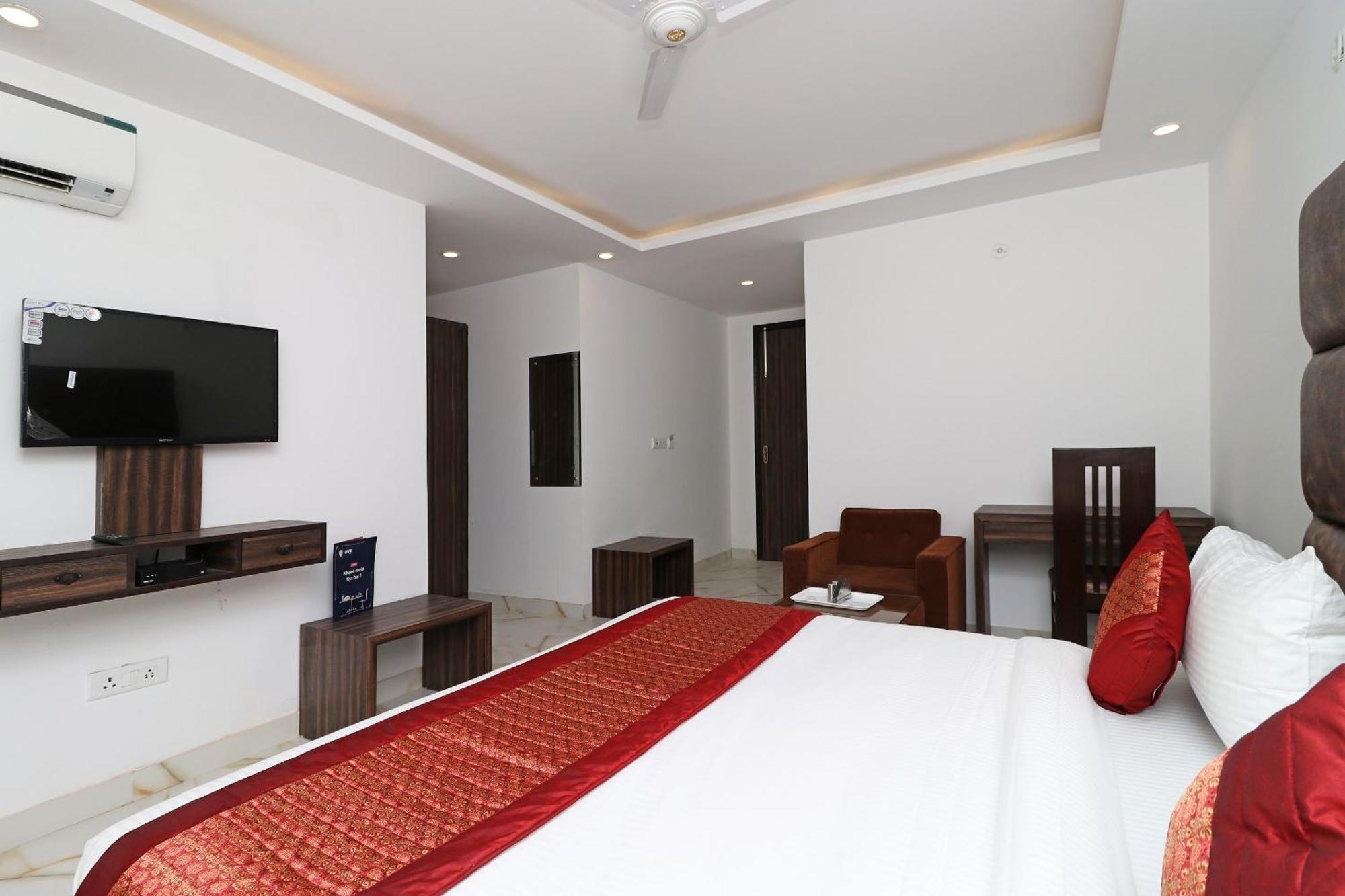 Hotel O Aamara New Delhi Exteriör bild